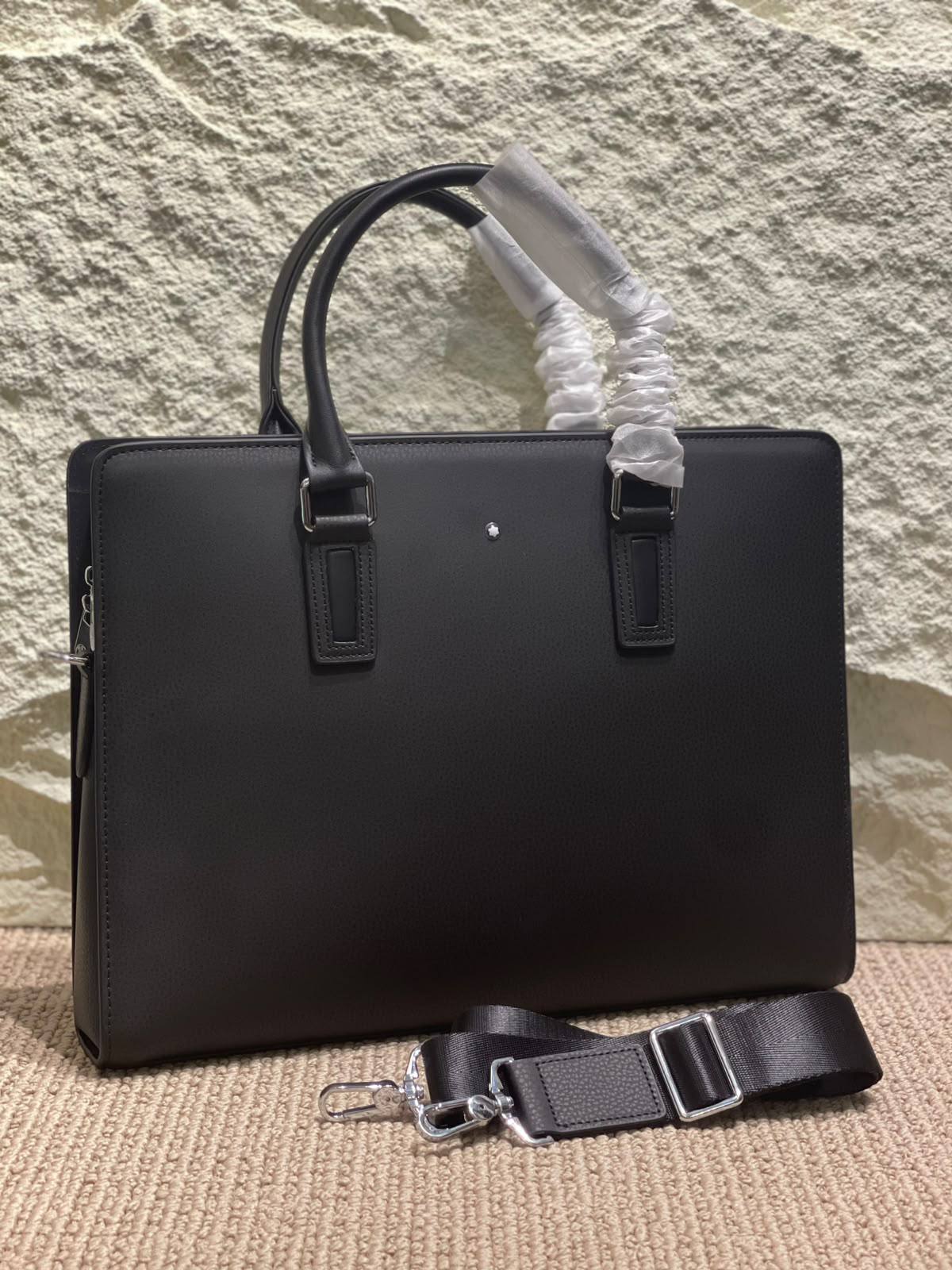 MONTBLANC

Laptop Bag

Master Quality
700 dhs🇦🇪🇦🇪

Zain179
♥️♥️♥️