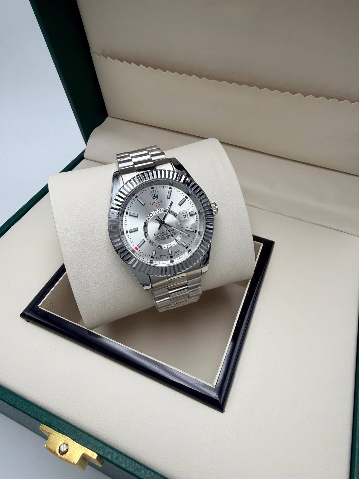 Rolex

60 dhs🇦🇪🇦🇪

Zain45
♥️♥️♥️