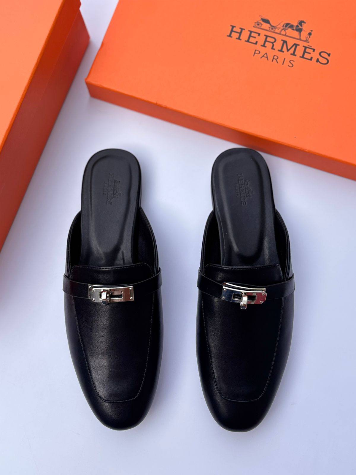Hermes 
110 dhs❣️
Size 36-42

Zain55
♥️♥️♥️