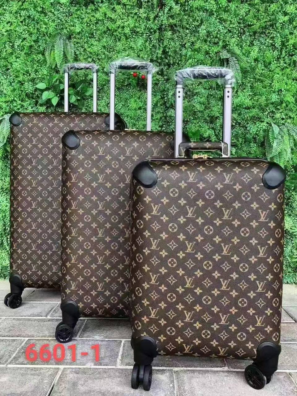 Travel Bags Set
540 dhs🪙🌨️

Zain200
♥️♥️♥️