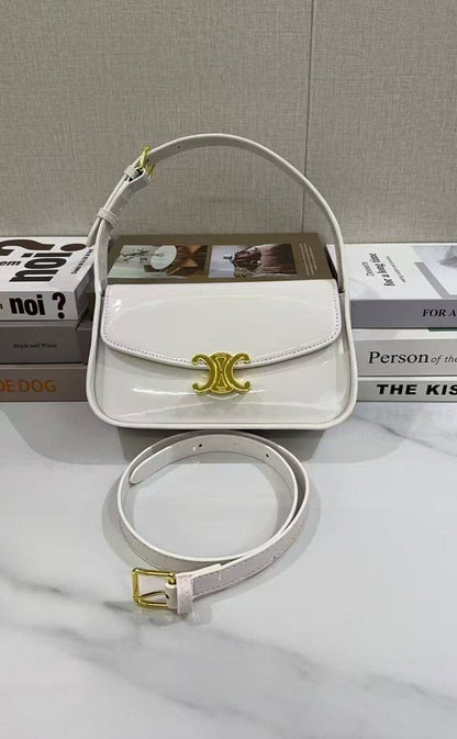 CELINE  
Best quality 

with box’s 
🎁🎁🎁

100 dhs✅
size 23CM

Zain290
♥️♥️♥️