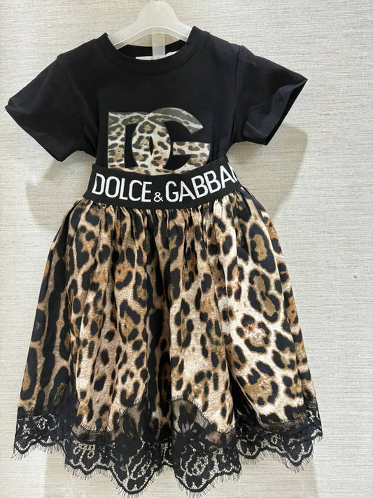 D&G
1-12y 
130 dhs💓

Zain151
♥️♥️♥️