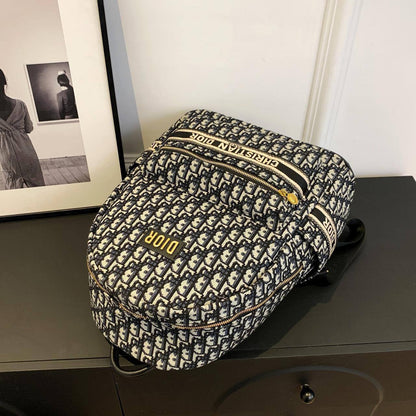 Dior
39*33*17 cm
95 dhs✅

Zain17
♥️♥️♥️