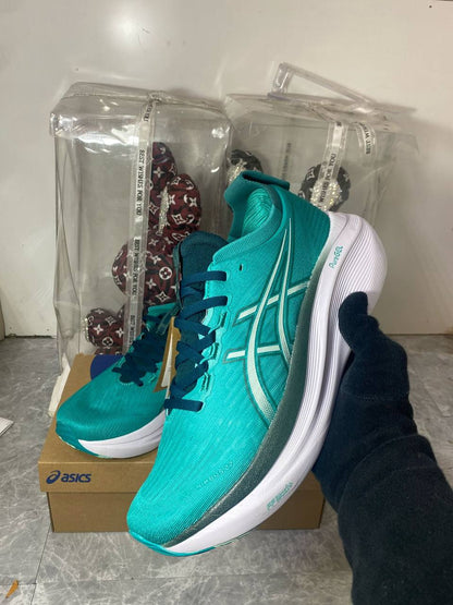 ASICS GEL-NIMBUS 27 ‘WAVE TEAL/SAXON GREEN’
40-45 AVAILABLE 🤩
200 dhs🪙🌨️

Zain242
♥️♥️♥️