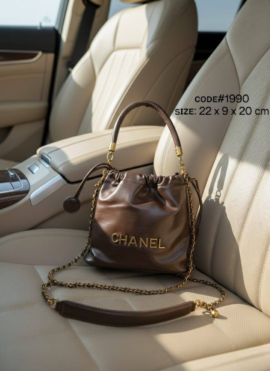 Chanel 22 ᴍɪɴɪ ʜᴀɴᴅ
ʙᴜᴄᴋᴇᴛ sʜᴏᴜʟᴅᴇʀ ᴄʀᴏssʙᴀɢ
ɢʟᴏssʏ ʟᴇᴀᴛʜᴇʀ ᴍᴀᴛᴇʀɪᴀʟ
ᴛᴡɪsᴛ ʟᴏᴄᴋ ᴡ/ ʟᴏɴɢ ᴄʜᴀɪɴ sᴛʀᴀᴘ
sɪᴢᴇ: 22 ᴄm

70 dhs🪙🌨️

Zain31
♥️♥️♥️