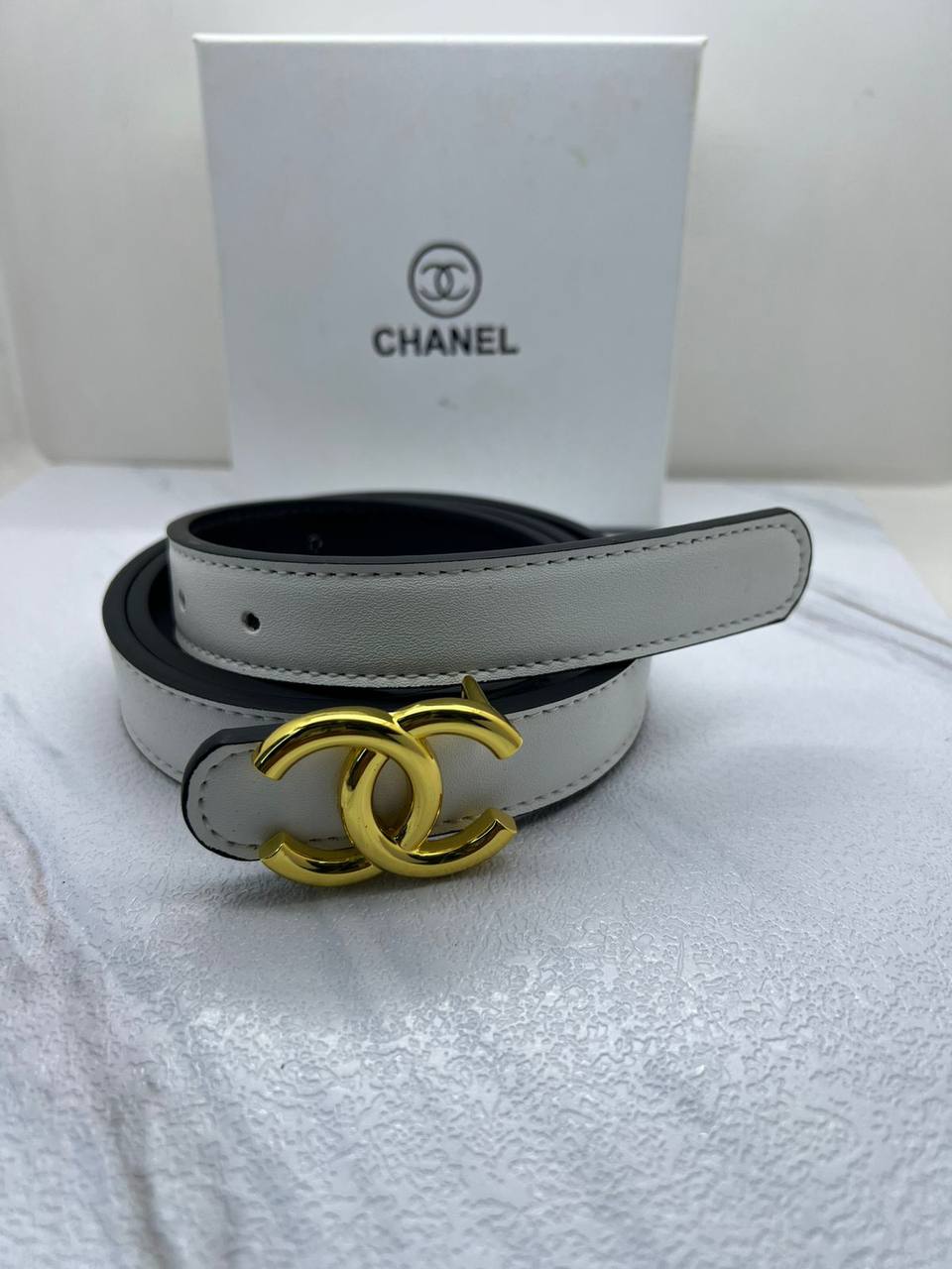 Belts 

50 dhs✅

with box
🎁🎁🎁

Zain182
♥️♥️♥️