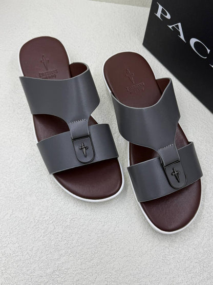 PACIOTTI MEN'S SANDAL
*GOOD QUALITY*
*SIZE 39 TO 46*
120 dhs✅

Zain304
♥️♥️♥️