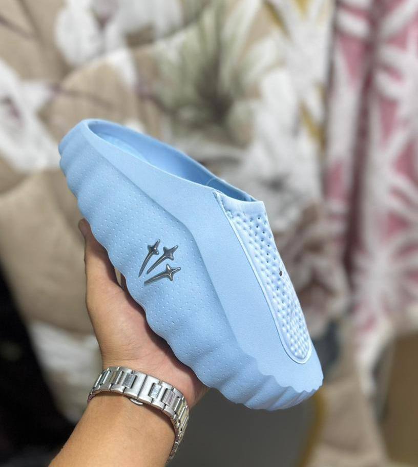 Nike mind
Crocs

40 to 45
130 dhs🇦🇪🇦🇪

Zain27
♥️♥️♥️