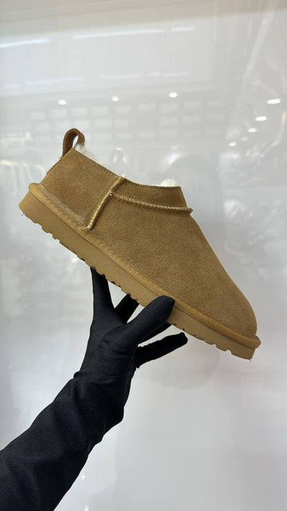 UGG
SIZE  ……… 36-42
QUALITY……MASTER
250 dhs🪙🌨️

Zain119
♥️♥️♥️
