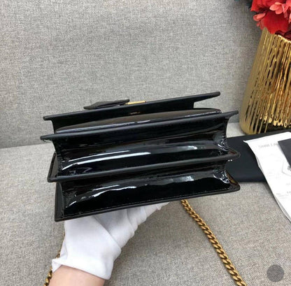 YSL NEW CAME GOOD QUALITY WITH BOX 
110 dhs🇦🇪🇦🇪

Zain295
♥️♥️♥️