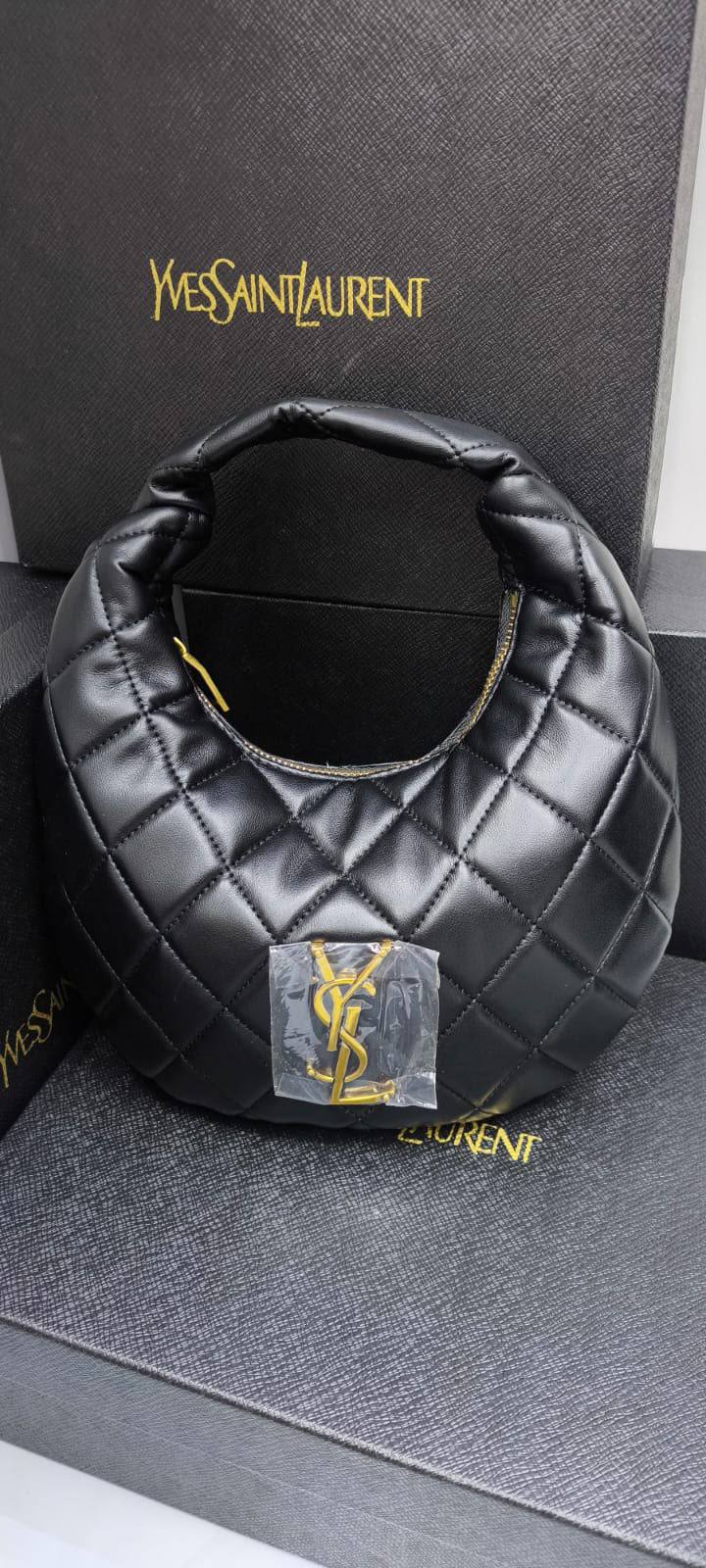 YSL 

with box 
90 dhs🇦🇪🇦🇪

Zain215
♥️♥️♥️