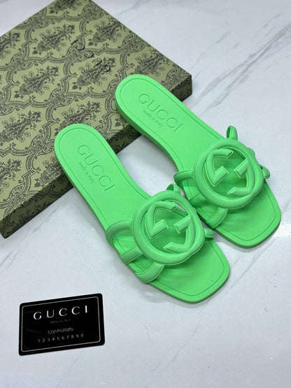 Gucci 
Rubber 
Size 36 to 41
65 dhs🪙🌨️
offer ⛔️⛔️⛔️

Zain21
♥️♥️♥️