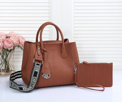 DIOR 
GOOD QUALITY 
90 dhs🇦🇪🇦🇪

Zain39
♥️♥️♥️