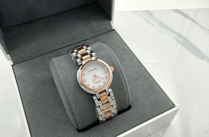 Burberry Ladies
60 dhs❣️

Zain45
♥️♥️♥️