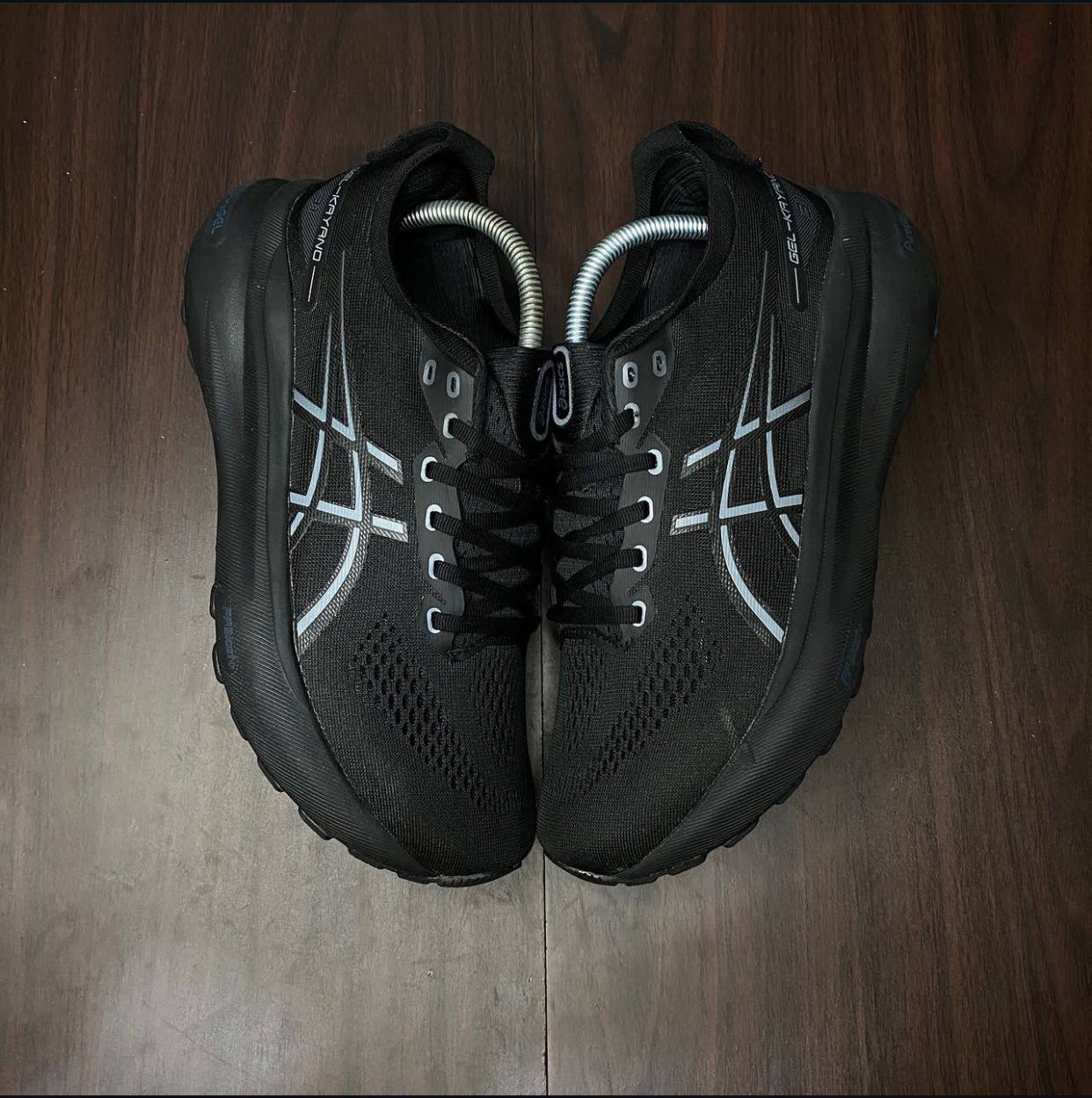 Asics Gel-Kayano 31 ‘Black’🖤
40-45 AVAILABLE 🤩
230 dhs🪙💚

Zain242
♥️♥️♥️