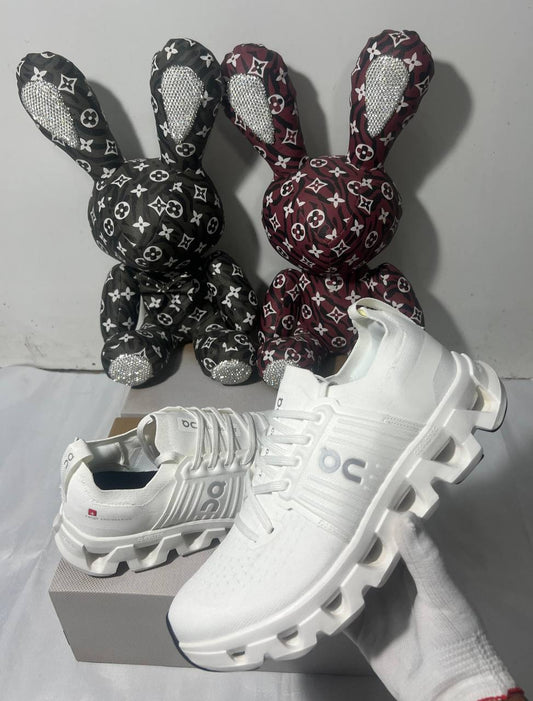 On Cloudswift 4 All White ⚪️
40-45 AVAILABLE 🤩
220 dhs✅

Zain242
♥️♥️♥️