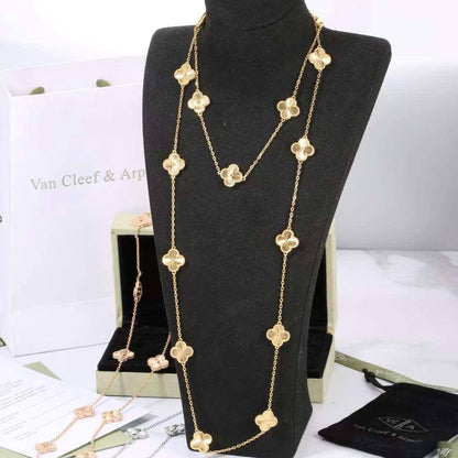 VCA 20 Flower
LONG NECKLACE 
VCA 
230 DHS🇦🇪🇦🇪
WITH GOOD BOX AND PAPER BAG
GOLD,ROSE GOLD, SILVER, AVAILABLE

Zain89
♥️♥️♥️