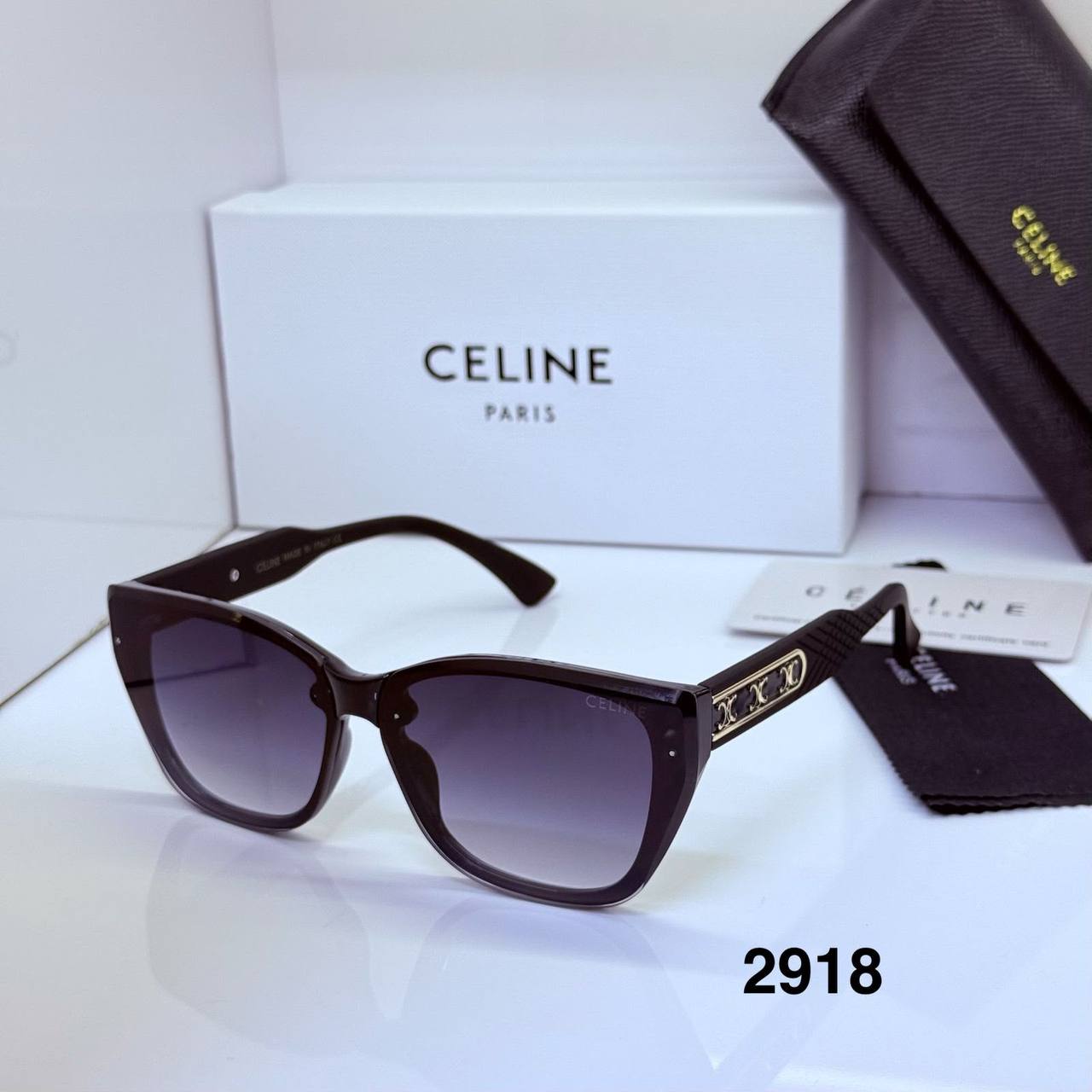 SUNGLASSES 🕶️
GOOD QUALITY 

50 dhs✅

WITHBOX
🎁🎁🎁

Zain40
♥️♥️♥️