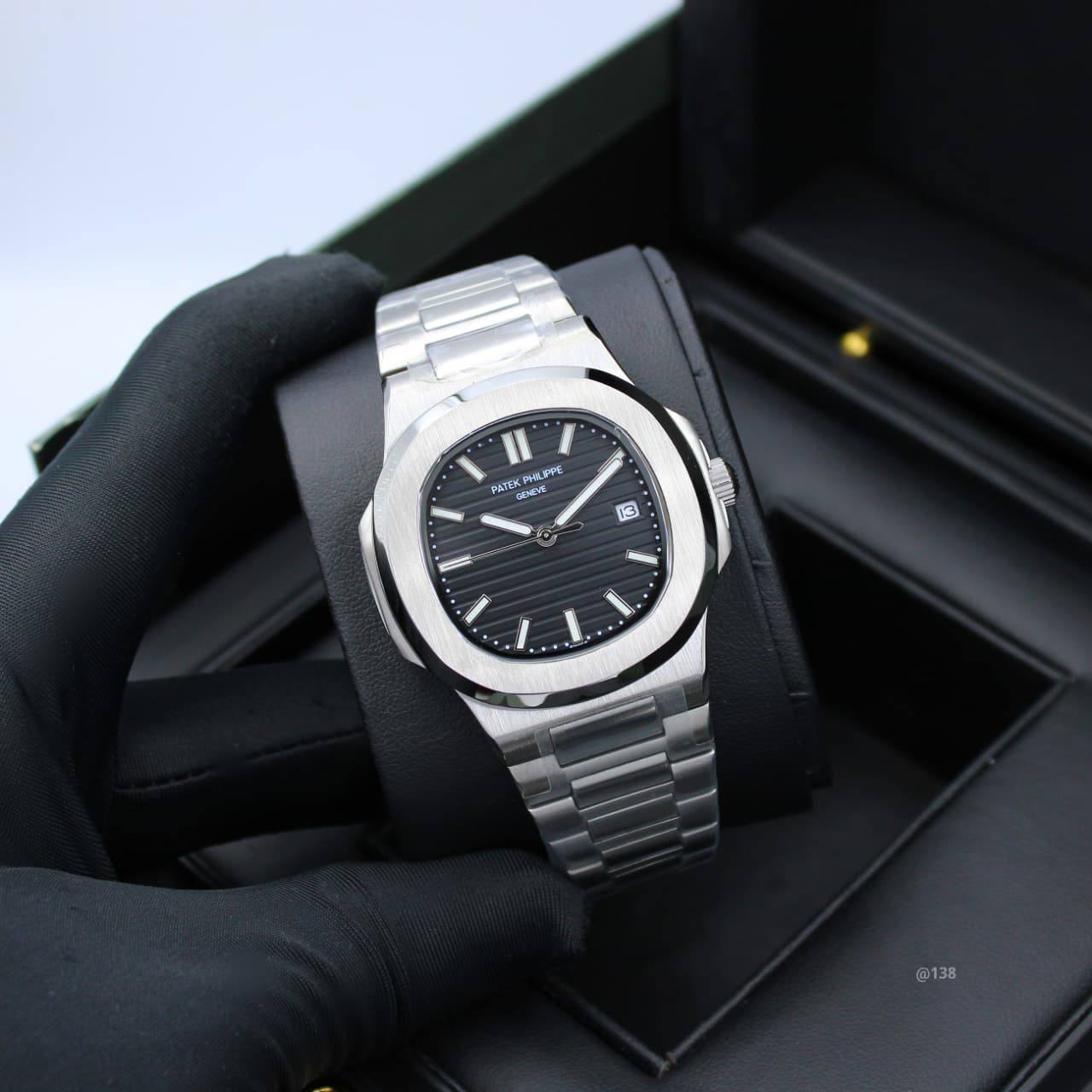 PATEK PHILIPPE MEN AUTOMATIC 41MM

240 dhs🗽

Zain58
♥️♥️♥️