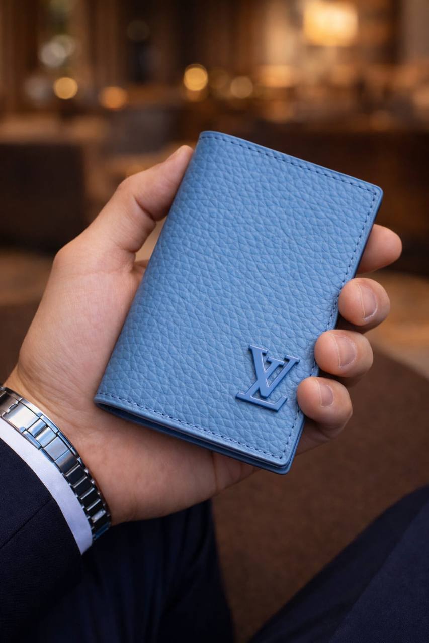 Lv master quality wallet 

with box
🎁🎁🎁

90 dhs💓

Zain59
♥️♥️♥️