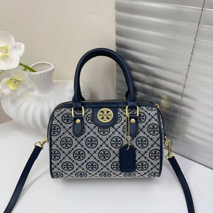Tory burch  
80 dhs🇦🇪🇦🇪

Zain232
♥️♥️♥️