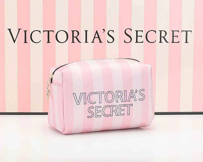 Victoria's Secret 

make up 
pouch 
new came 
good quality 

30 dhs🇦🇪🇦🇪

Zain295
♥️♥️♥️