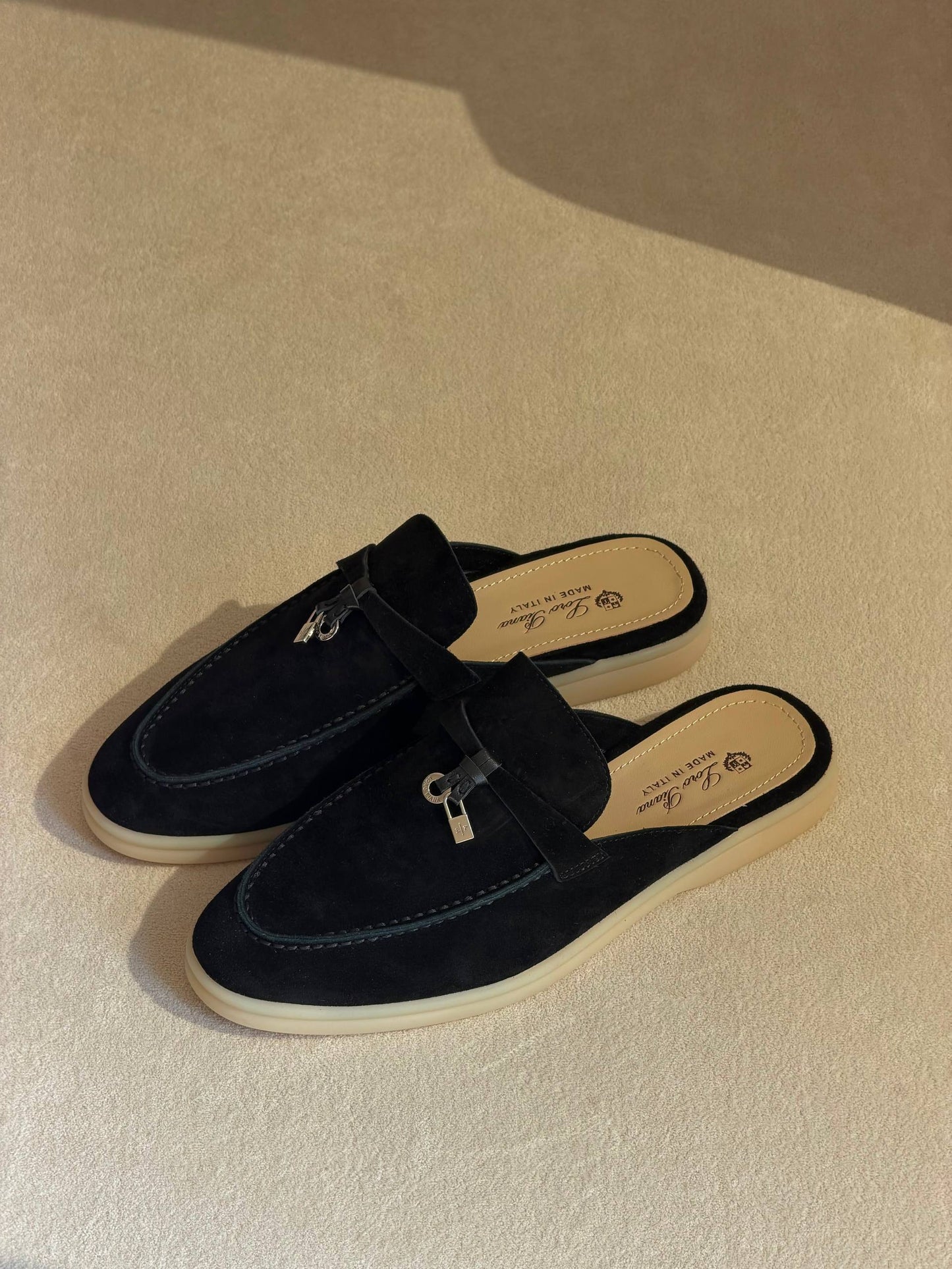 LORO PIANA 
QUALITY: SUPER MASTER 💥😍
450 dhs✅

Zain319
♥️♥️♥️