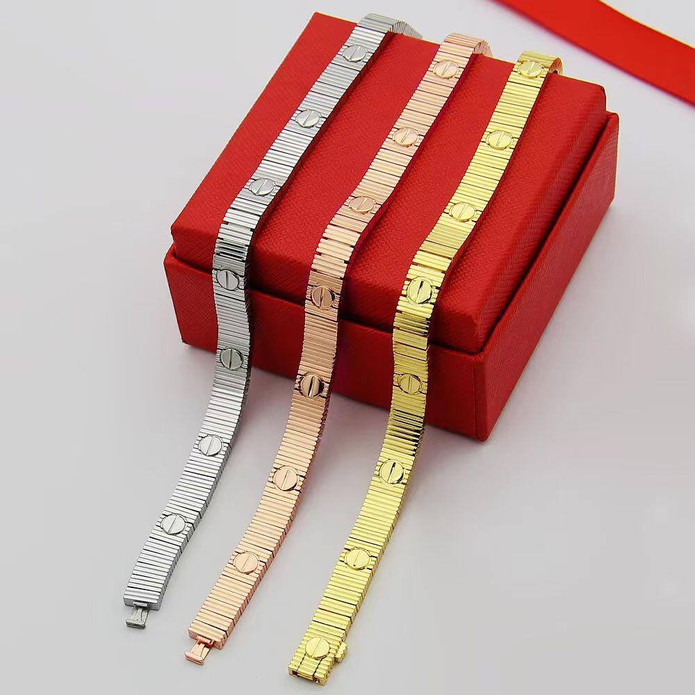 CARTIER BRACELET
MASTER💫✨
120  DHS 
WITH BOX AND PAPER BAG🎁🛍️

Zain89
♥️♥️♥️