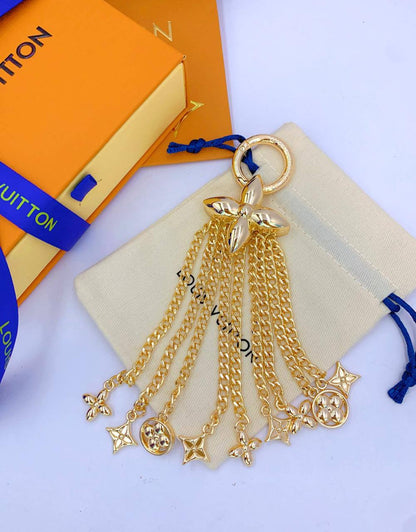 Key Chain
75 dhs🪙💚

WITH Box And Paper Bag
🎁🎁🎁

Zain89
♥️♥️♥️