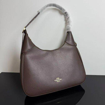 Coach Master
😍🌺36cm 
230 dhs💓

Zain248
♥️♥️♥️