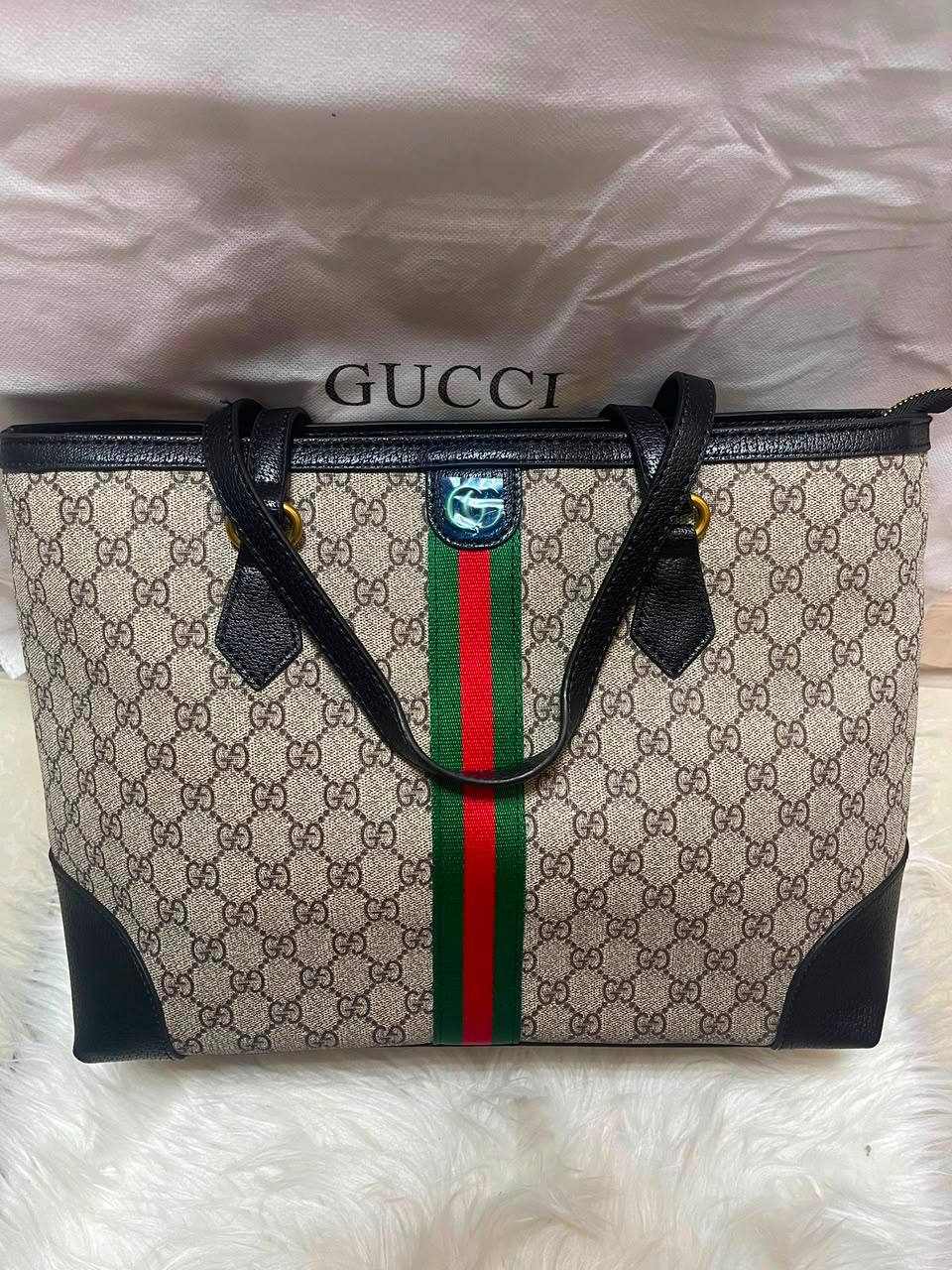 Gucci
85 dhs✅

Zain219
♥️♥️♥️