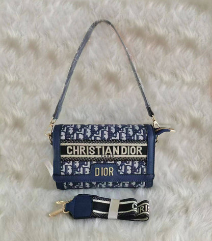 Dior
70 dhs🇦🇪🇦🇪

Zain50
♥️♥️♥️