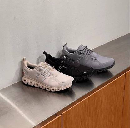 Cloud 6 WP , 
size 36 to 46 , 
230 dhs💓

Zain196
♥️♥️♥️