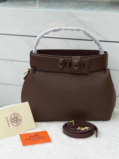 HERMES NEW 💫
GOOD QUALITY 💯
SIZE ( 28CM)
95 dhs❣️

Zain28
♥️♥️♥️