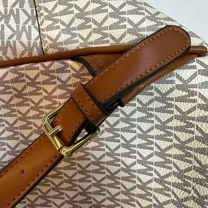 MK 
BACKPACK 

NEW CAME GOOD QUALITY  
95 dhs💓

Zain39
♥️♥️♥️