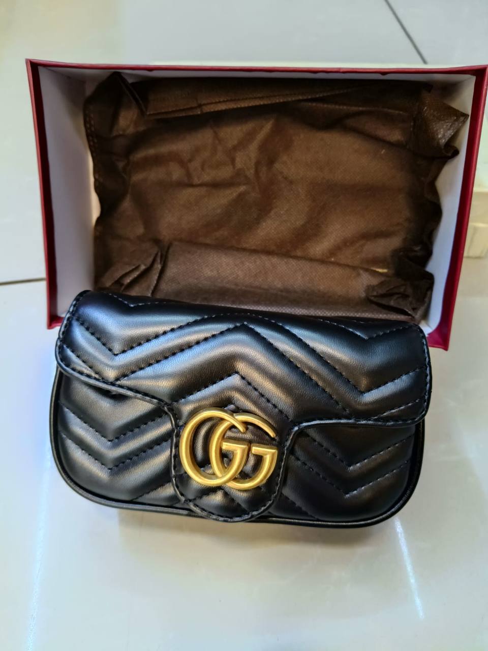 Fendi - YSL - Gucci
95 dhs✅
high quality 

With box
🎁🎁🎁

Zain26
♥️♥️♥️