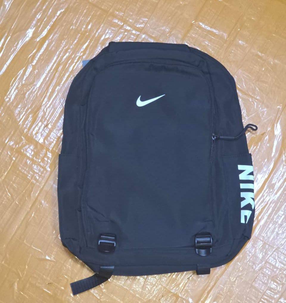 School 🏫 bags 🎒 

50 dhs🇦🇪🇦🇪

Zain27
♥️♥️♥️