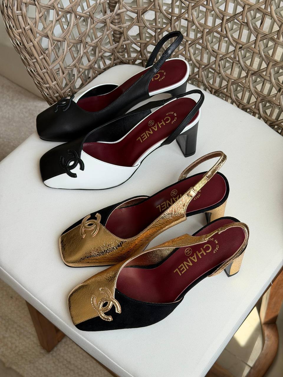 CHANEL 
Size: 36 to 41
Super master quality 
450 dhs✅

Zain198
♥️♥️♥️