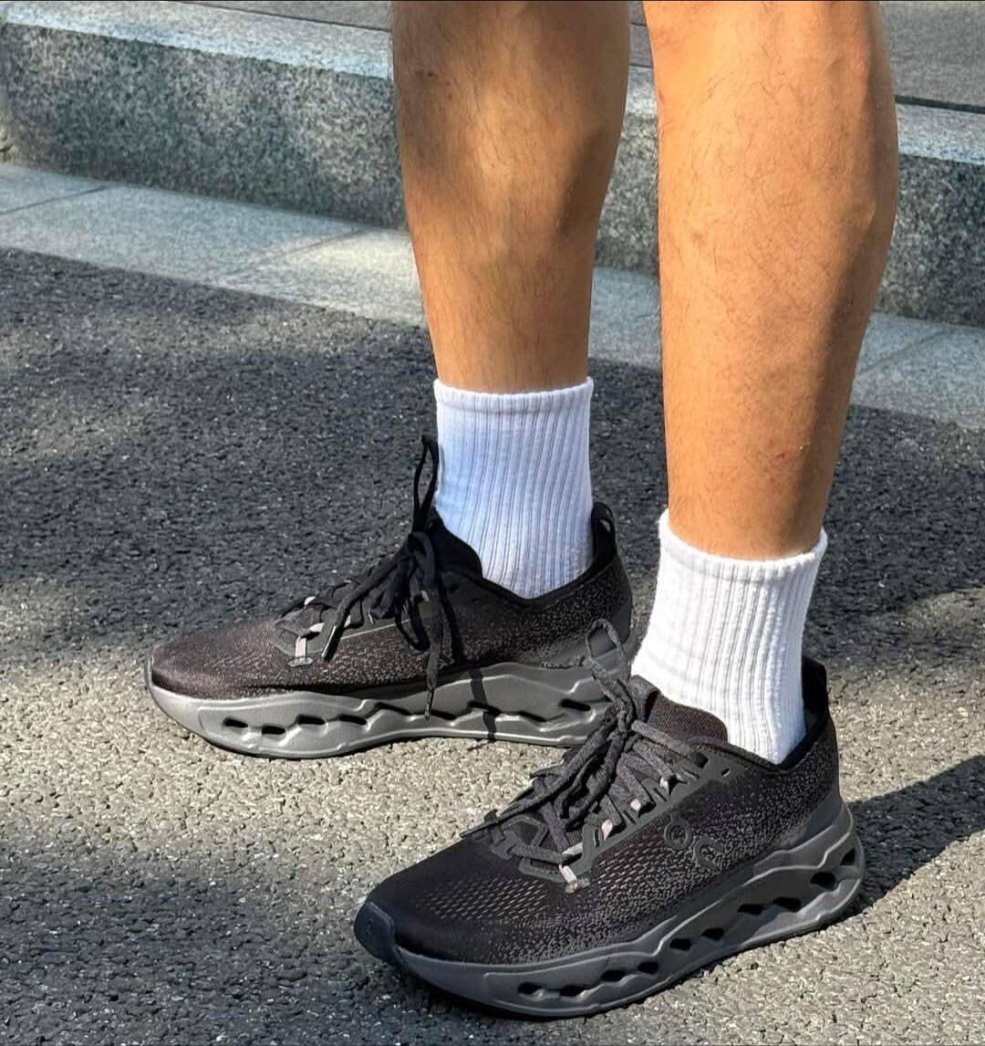 On Running Cloudsurfer Max Black Eclipse，
Size 36-45 ，
230 dhs❣️

Zain18
♥️♥️♥️
