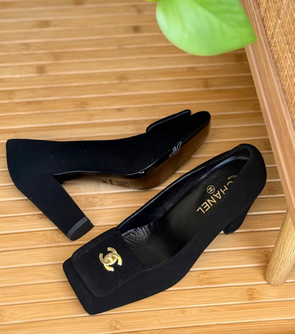 Chanel
Super Master
𝗦𝗶𝘇𝗲 𝟯𝟲 𝘁𝗼 𝟰𝟭 
450 dhs✅

Zain302
♥️♥️♥️