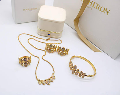 Master branded accessories 

Ask Price WhatsApp

0568585901
0507557372

Zain122
♥️♥️♥️