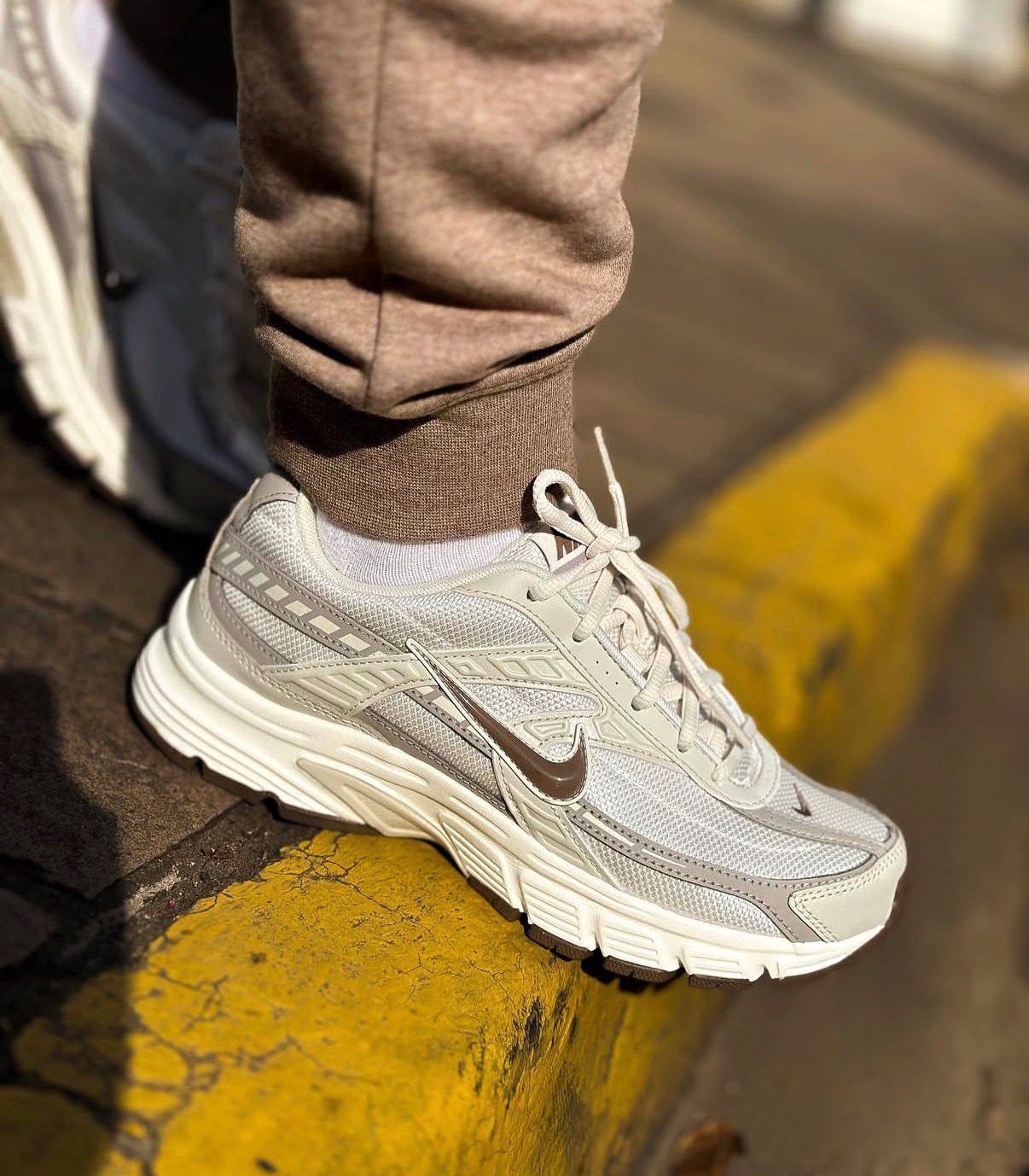NIKE INITIATOR , 
Size 36 to 45 , 
180 dhs🗽

Zain196
♥️♥️♥️