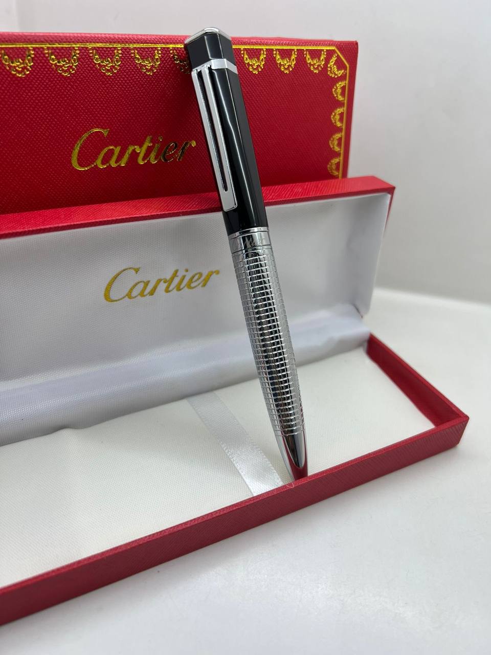 Cartier
Pen
65 dhs✅

Zain182
♥️♥️♥️