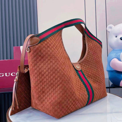 GUCCI 
COPY ONE
250 dhs💛

Zain295
♥️♥️♥️