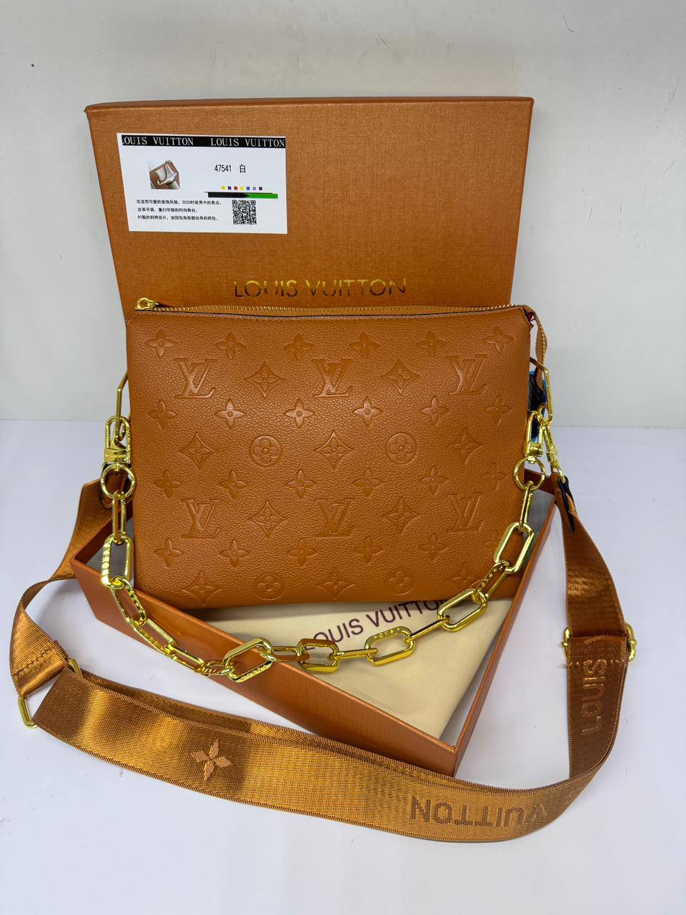 LV
High quality 

With box 🎁🎁🎁

105 dhs💓

Zain50
♥️♥️♥️