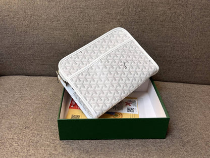Goyard
70 dhs✅
with box
🎁🎁🎁

25cm

Zain26
♥️♥️♥️