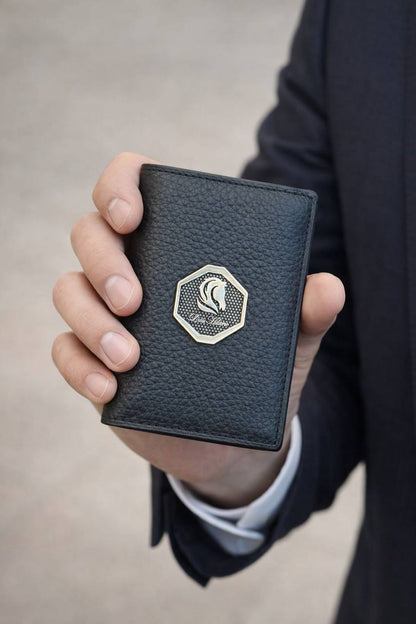 Louis Hilano wallet for men soft leather with box and paper bag 
90 dhs✅

Zain59
♥️♥️♥️