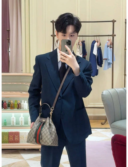 Gucci
✨✨NEW GUCCI ✨✨
105 dhs🪙🖤

with box
🎁🎁🎁

Zain38
♥️♥️♥️