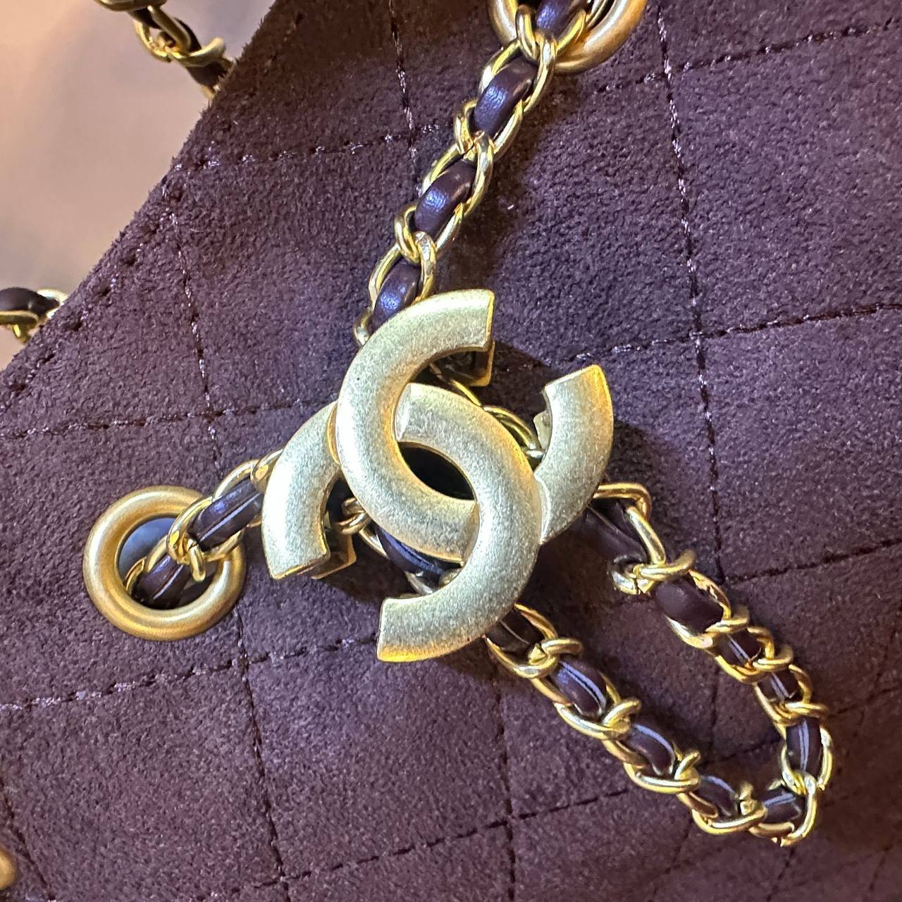 CHANEL 
NEW CAME HIGH QUALITY 
120 dhs
SIZE : 28cm

Zain39
♥️♥️♥️
