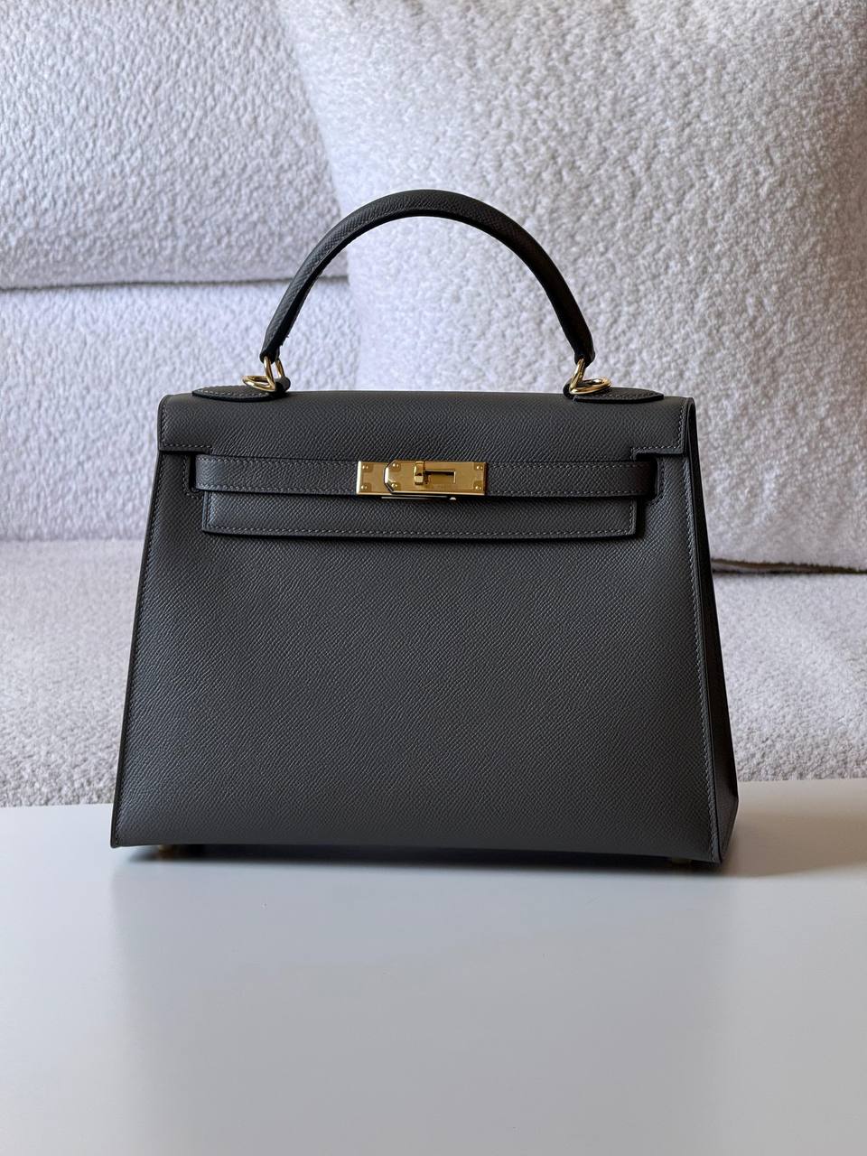 Hermes
kelly epsom 28cm💥Master quality ✅

with box📦
🎁🎁🎁

420 dhs💓

Zain52
♥️♥️♥️